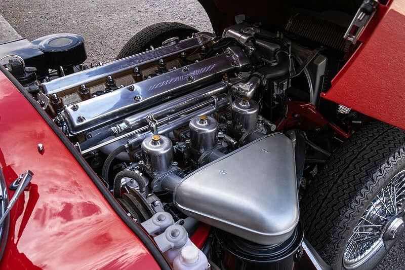 Image 3/4