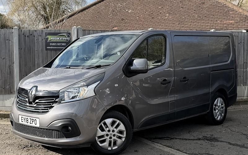Used Renault Trafic 120 HP (88 kW) 2018 Grey MPV