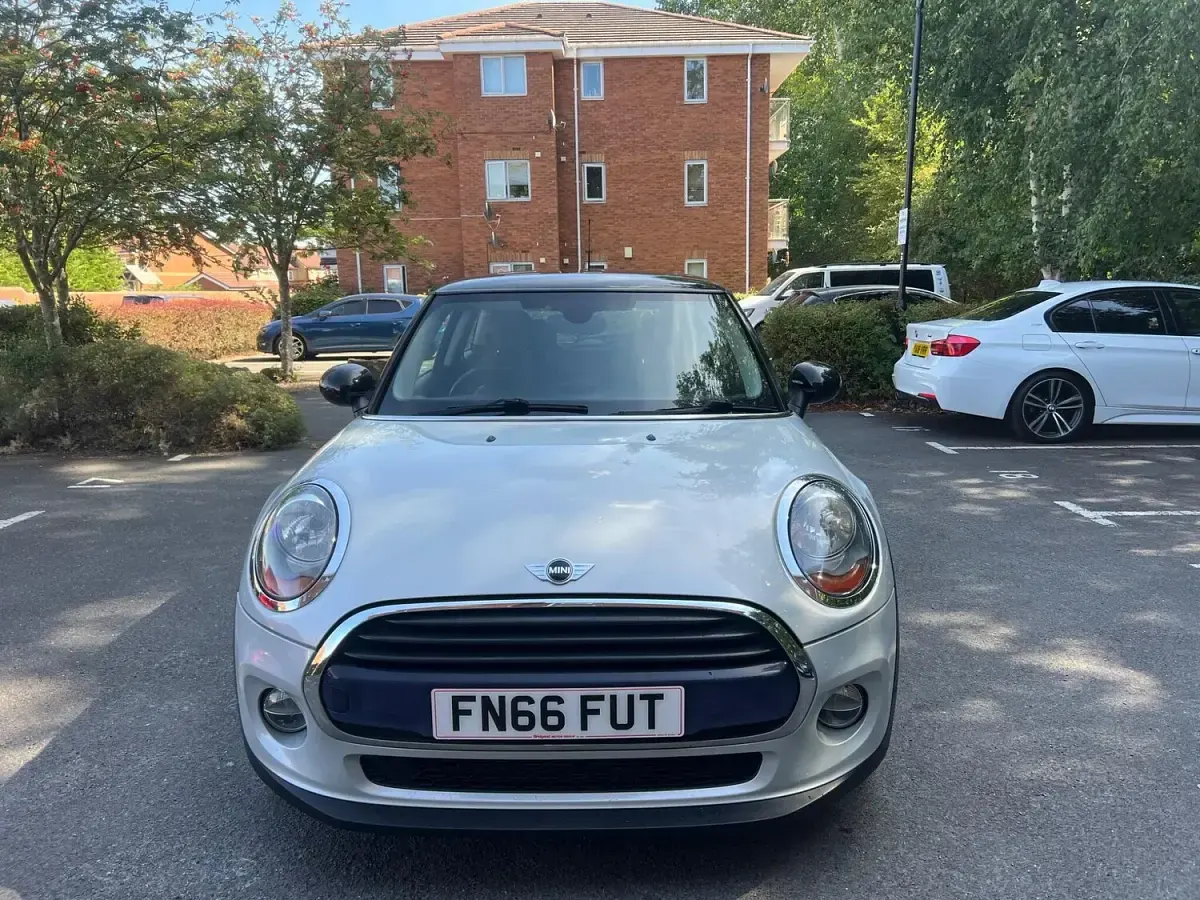 Used Mini Cooper Hatch 2016 Silver Hatchback