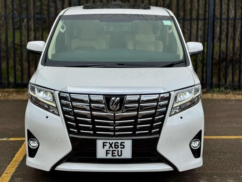 Used Toyota Alphard Executive 2015 White MPV