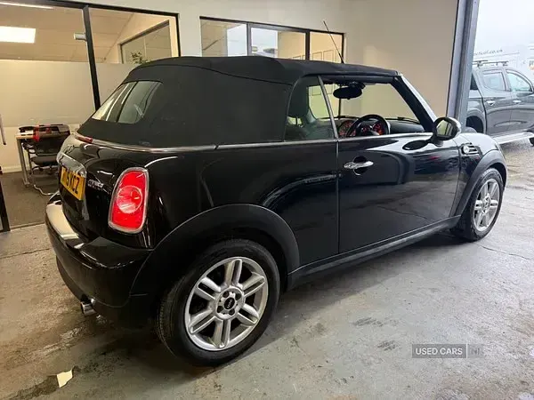 Używany Mini Cooper Cabriolet 122 KM (89 kW) 2015 Czarny Kabriolet