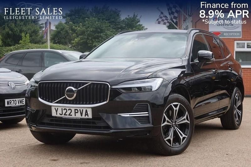 Black Used 2022 Volvo XC60 Momentum SUV | £29,250 (Fair price) - Image 1/3