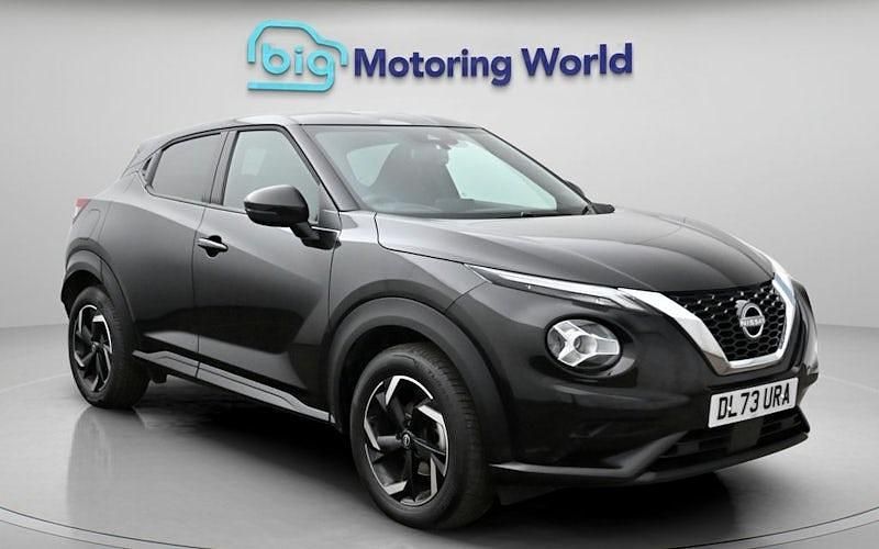 Used Nissan Juke N-Connecta 114 HP (83 kW) 2023 Black SUV