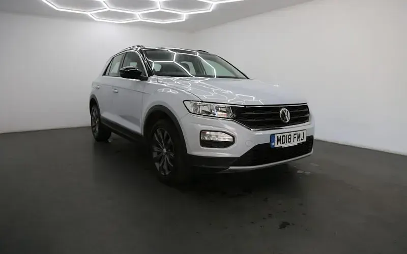 Used VW T-Roc SE 116 HP (85 kW) 2020 SUV