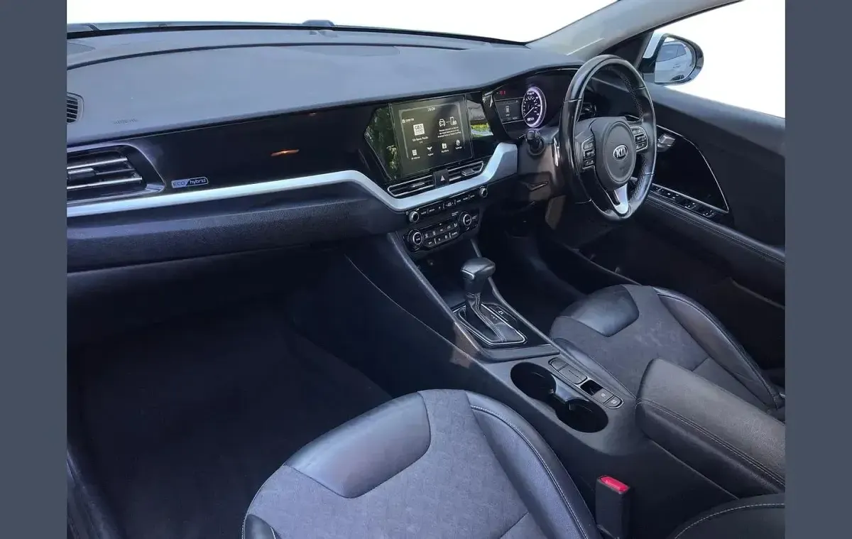 Used Kia Niro 141 HP (103 kW) 2019 White SUV