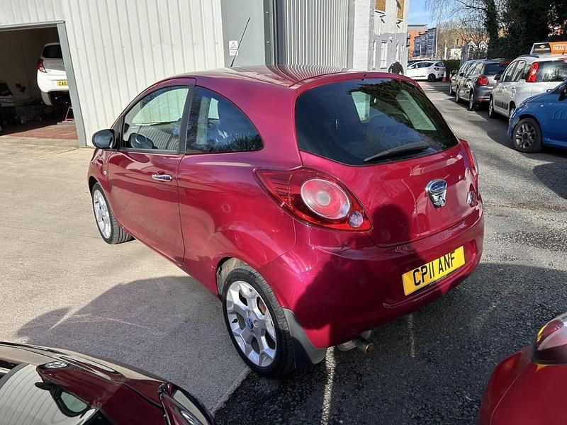 Used Ford Ka Titanium 69 HP (50 kW) 2011 Red Hatchback