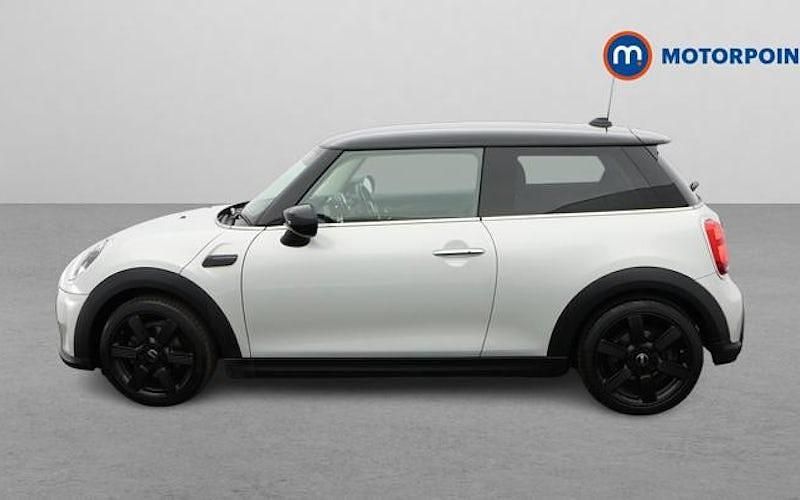 Used Mini Cooper Classic 136 HP (100 kW) 2022 Silver Hatchback