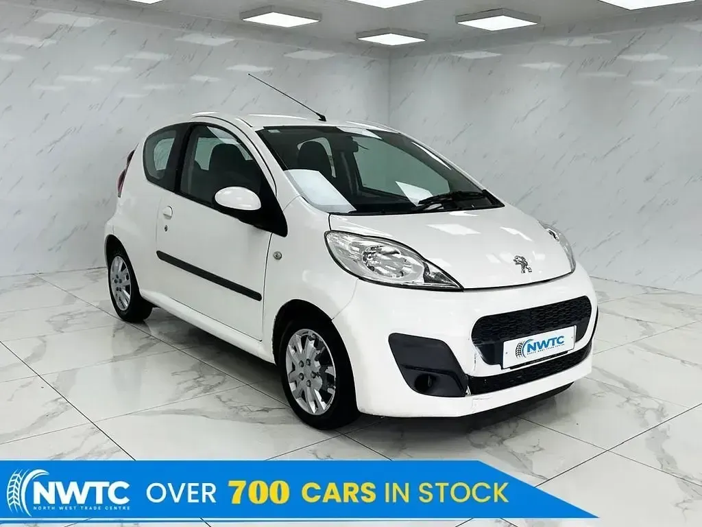 Second-hand Peugeot 107 Active 68 CP (50 kW) 2014 Alb Hatchback