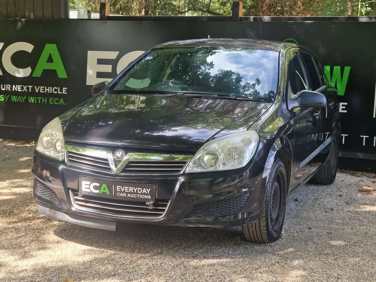 Used Vauxhall Astra 113 HP (83 kW) 2008 Black Hatchback
