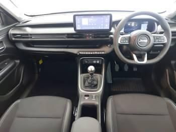 Used Jeep Avenger Altitude 100 HP (73 kW) 2025 White SUV