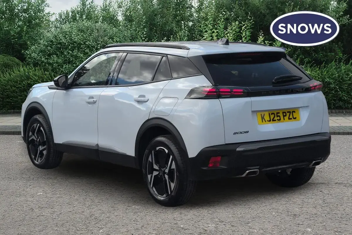 Used Peugeot 2008 Allure 131 HP (96 kW) 2025 White SUV