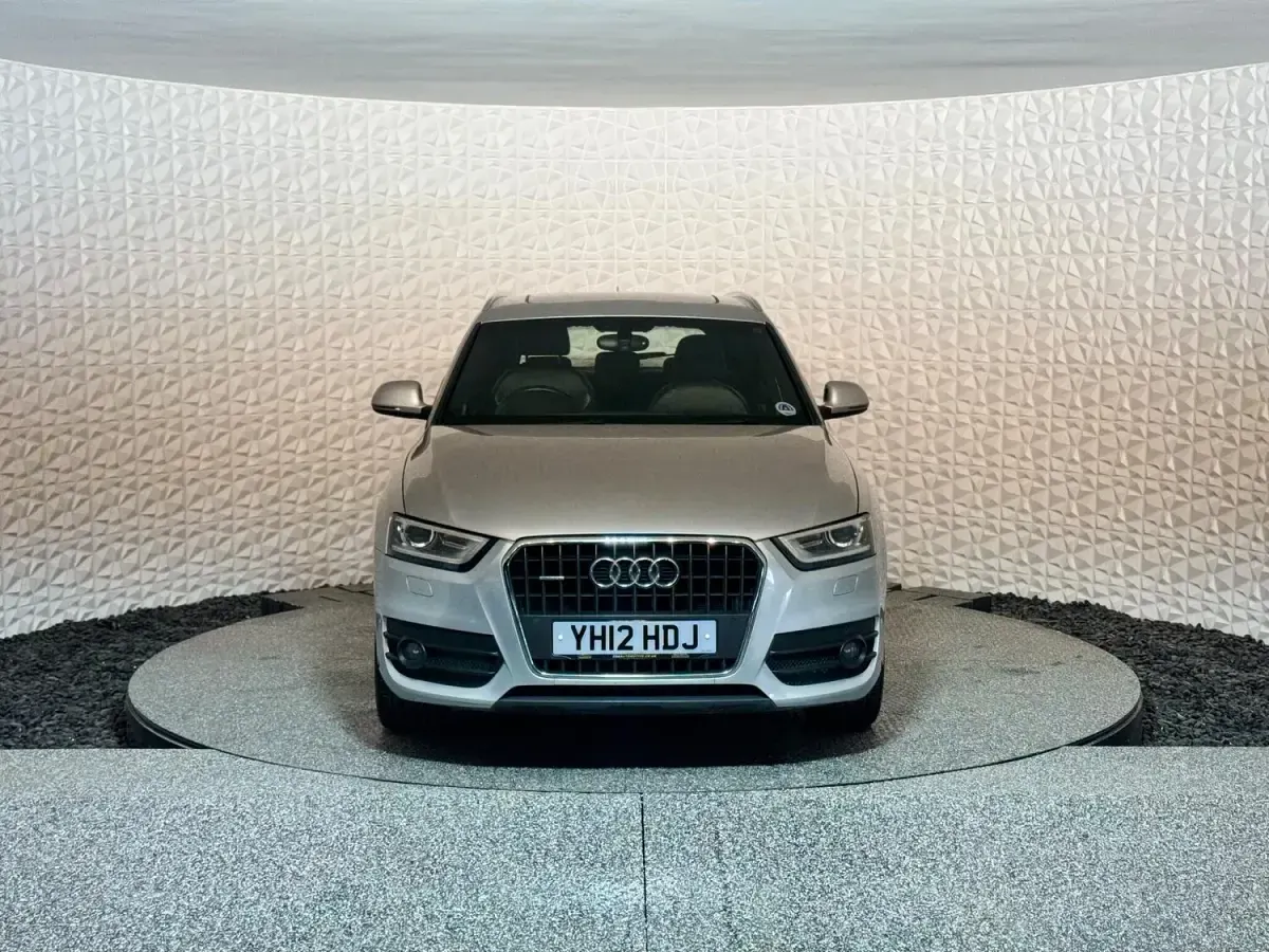 Used Audi Q3 Design 177 HP (130 kW) 2012 Silver SUV