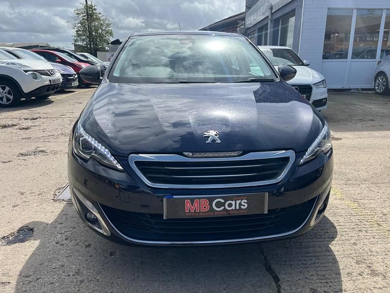 Used Peugeot 308 Allure 130 HP (95 kW) 2017 Blue Hatchback