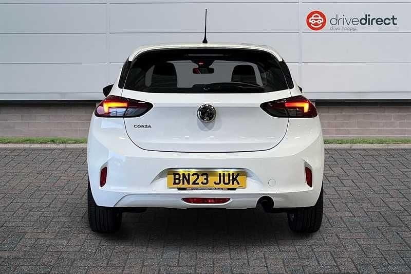 Used Vauxhall Corsa Design Edition 75 HP (55 kW) 2023 White Hatchback