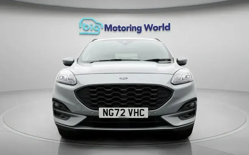 Used Ford Kuga ST-Line 190 HP (139 kW) 2023 Silver SUV