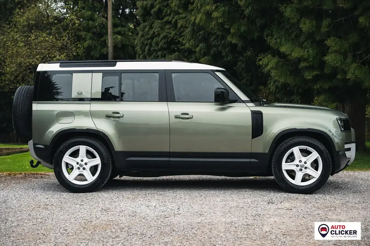 Used Land Rover Defender SE 250 HP (183 kW) 2022 Green SUV