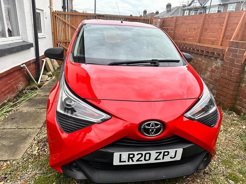 Red Used 2020 Toyota Aygo Hatchback | £7,999 (Good price) - Image 1/4