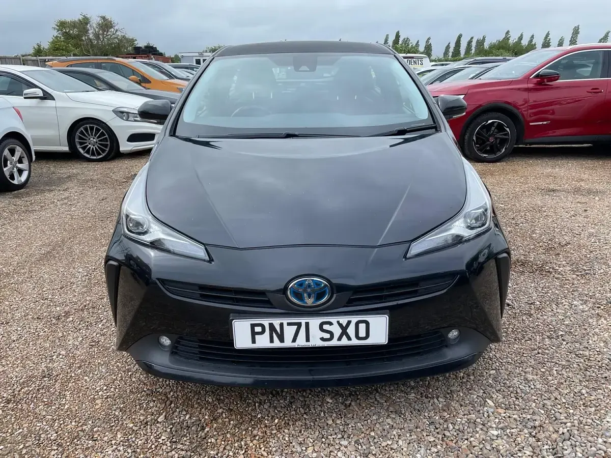 Used Toyota Prius Active 122 HP (89 kW) 2021 Black Hatchback