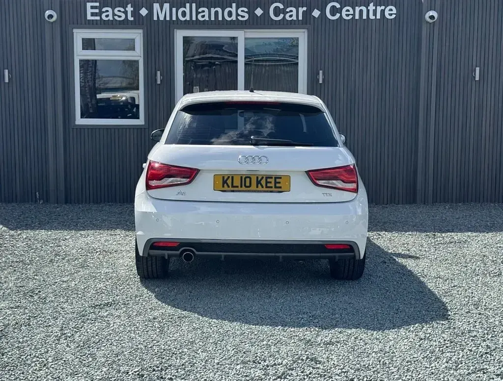 Used Audi A1 Sportback S-Line 116 HP (85 kW) 2017 White Hatchback