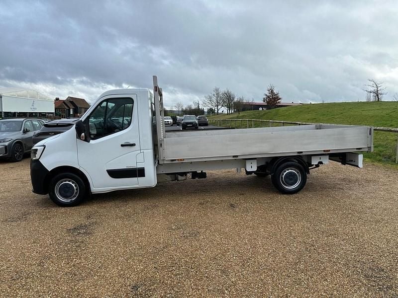 Used Renault Master Business 2021 White MPV