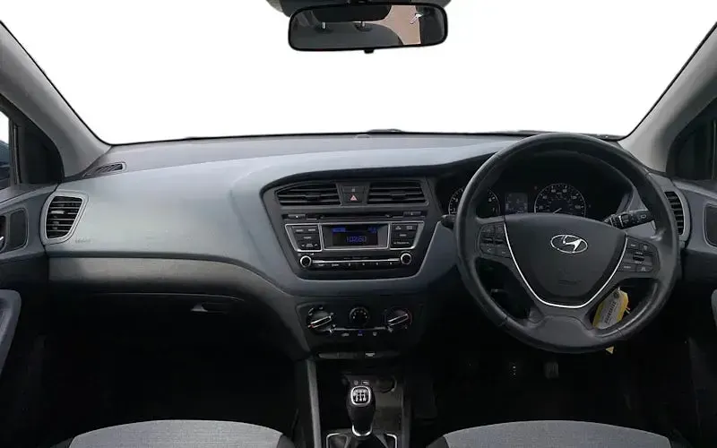 Used Hyundai i20 SE 84 HP (61 kW) 2016 Blue Hatchback