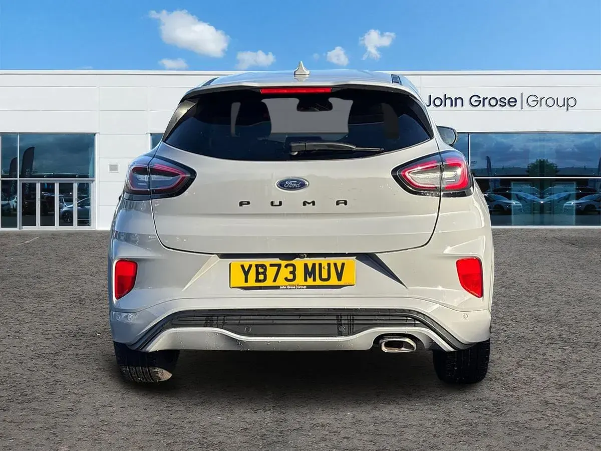 Begagnad Ford Puma ST-Line X 2023 Grå Halvkombi