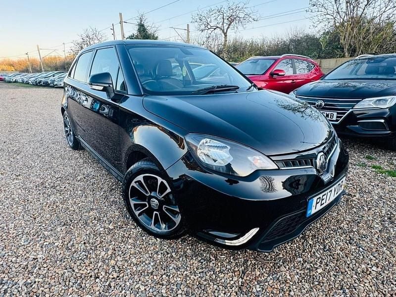 Used MG MG3 106 HP (77 kW) 2017 Black Hatchback