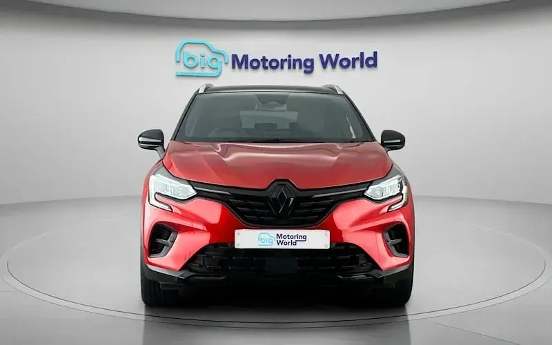 Używany Renault Captur Rive Gauche 143 KM (105 kW) 2023 Czerwony SUV