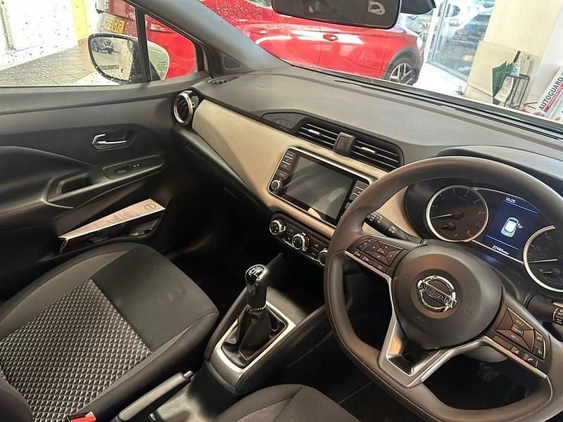 Begagnad Nissan Micra Acenta 2022 Vit Halvkombi