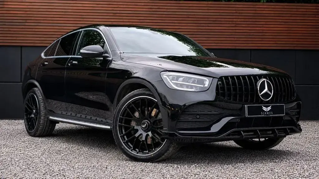 Used Mercedes GLC220 AMG Line Premium 2022 Black SUV