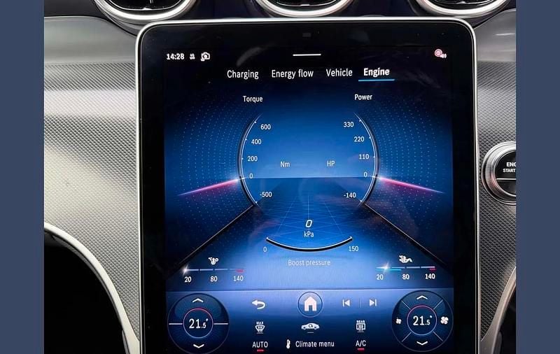 Used Mercedes GLC300e Urban 308 HP (226 kW) 2025 White SUV