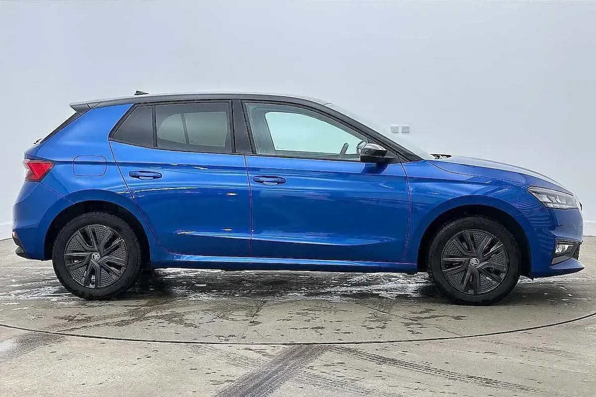 Used Skoda Fabia Design Edition 85 HP (62 kW) 2025 Race blue metallic black magic pearl effect Hatchback
