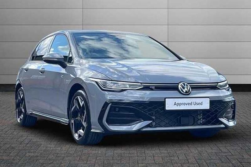 Used VW Golf VIII 148 HP (108 kW) 2025