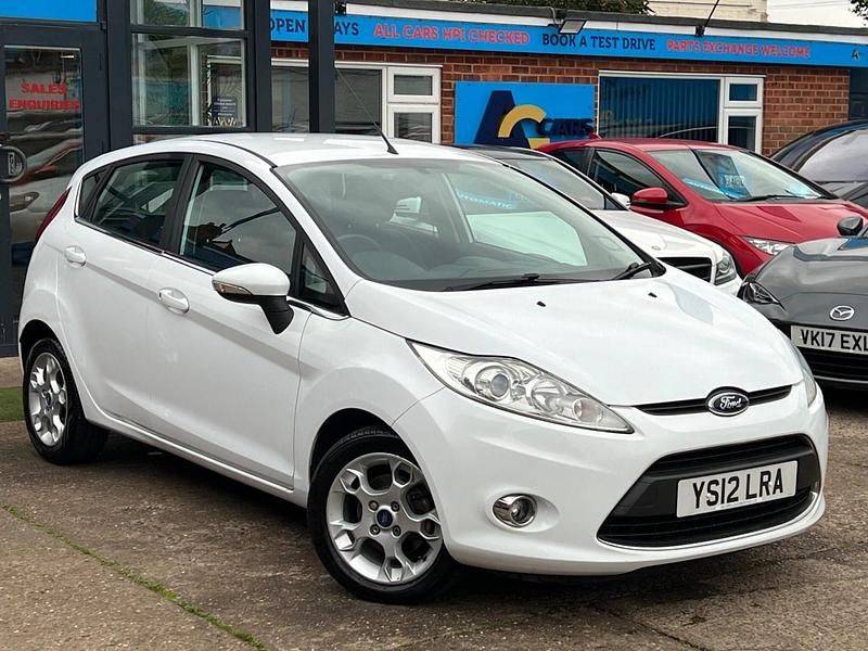 White Used 2012 Ford Fiesta Zetec Hatchback | £4,880 (Fair price) - Image 1/4