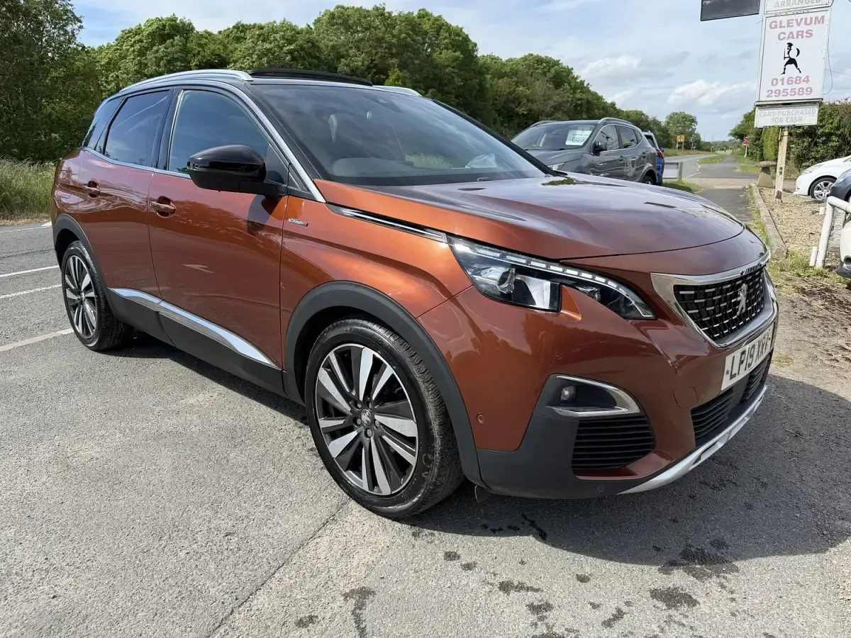 Used Peugeot 3008 Premium 130 HP (95 kW) 2019 Bronze SUV
