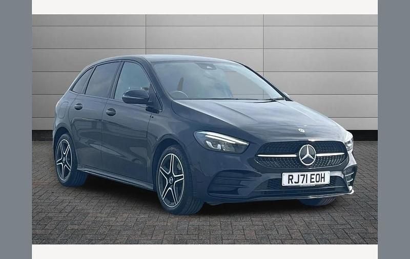 Used Mercedes B250e Executive 214 HP (157 kW) 2021 Black MPV