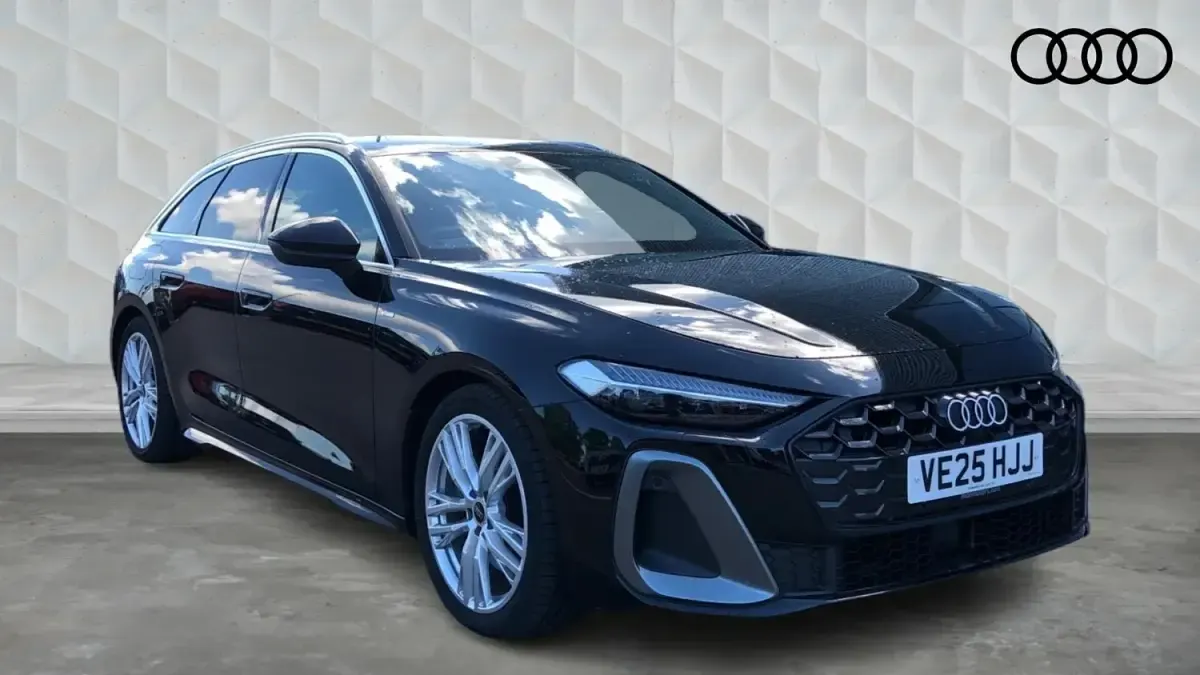 Begagnad Audi A5 S-Line 200 HK (147 kW) 2025 Svart Kombi