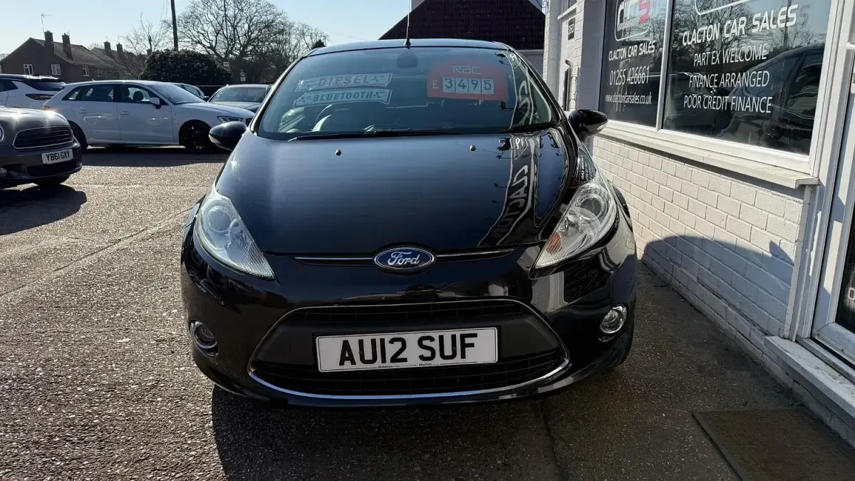Used Ford Fiesta Titanium 70 HP (51 kW) 2012 Black Hatchback