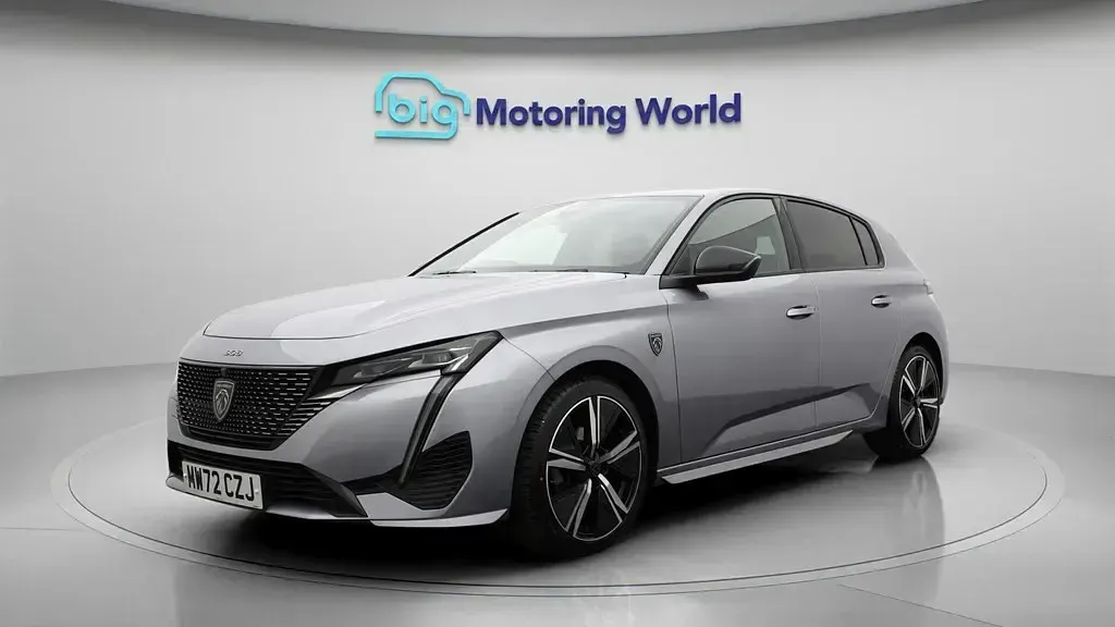 Second-hand Peugeot 308 GT 130 CP (95 kW) 2022 Gri Hatchback