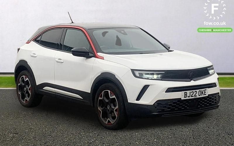 White Used 2022 Vauxhall Mokka SRi SUV | £13,499 (Fair price) - Image 1/3