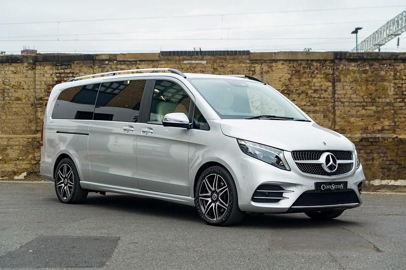 Used Mercedes V220 AMG line 163 HP (119 kW) 2023 Silver MPV