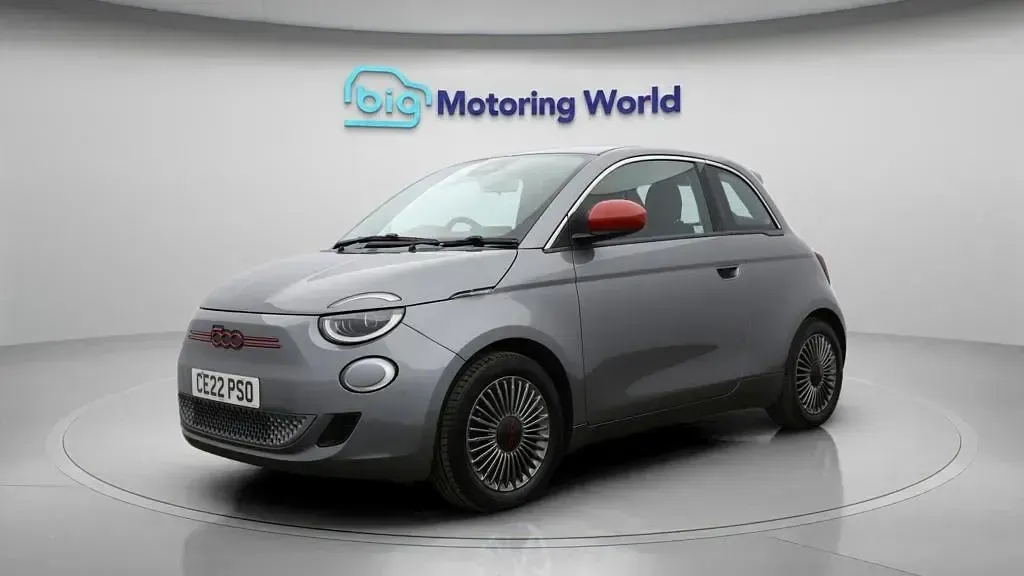 Used Fiat 500e Red 86 kW (118 HP) 2022 Hatchback