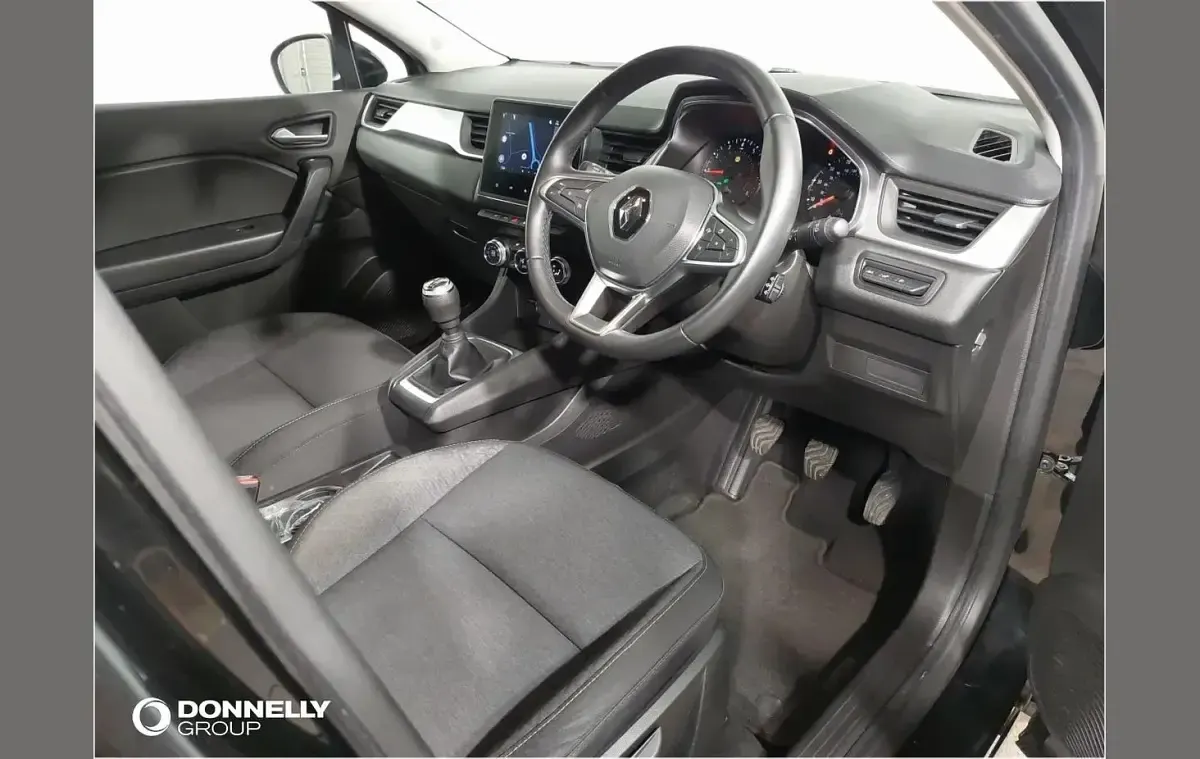Usado Renault Captur Iconic 91 HP (66 kW) 2022 Preto SUV