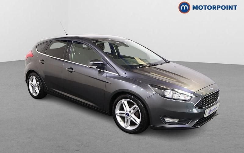 Used 2017 Ford Focus Zetec Hatchback | £8,399 (Good price) - Image 1/4