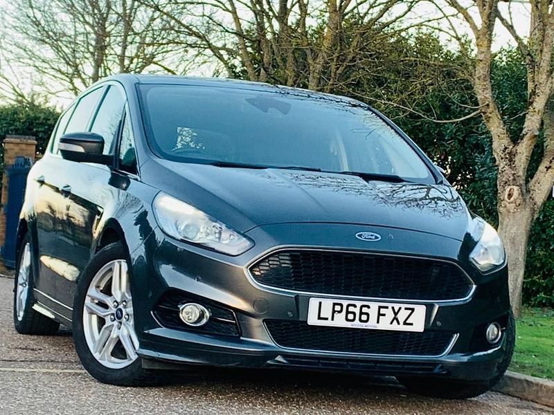 Used Ford S-MAX Sport 180 HP (132 kW) 2017 Grey MPV