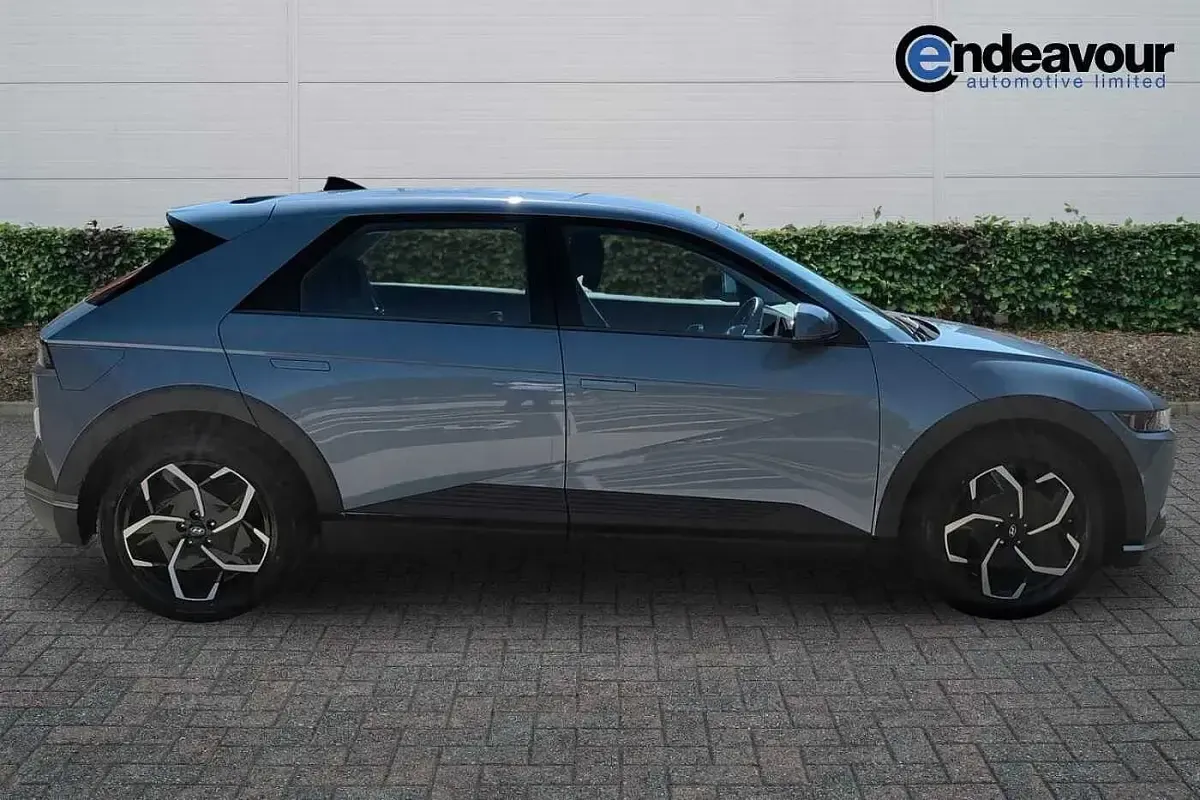 Used Hyundai Ioniq 5 SE 125 kW (170 HP) 2023 Blue SUV