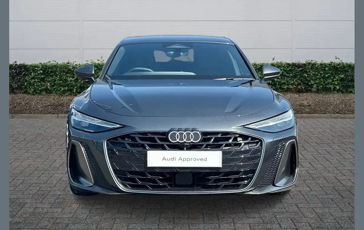 Novo Audi A6 S-Line 204 HP (150 kW) 2026 Cinzento Sedan