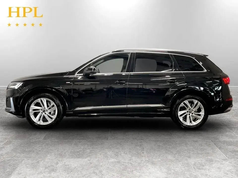 Used Audi Q7 S-Line 231 HP (169 kW) 2023 Black SUV