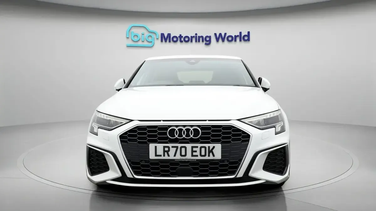 Used Audi A3 S-Line 148 HP (108 kW) 2020 White Sedan