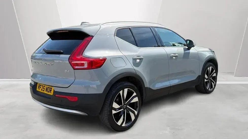 Used Volvo XC40 Ultra 194 HP (142 kW) 2025 Grey SUV